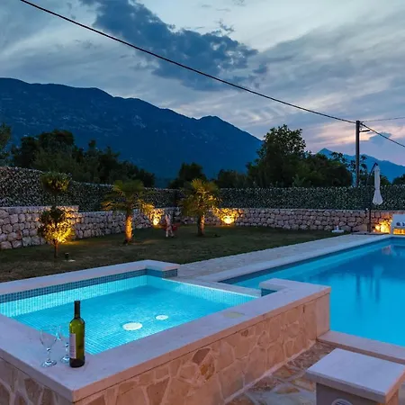 Luxury Poquito Villa Zagvozd