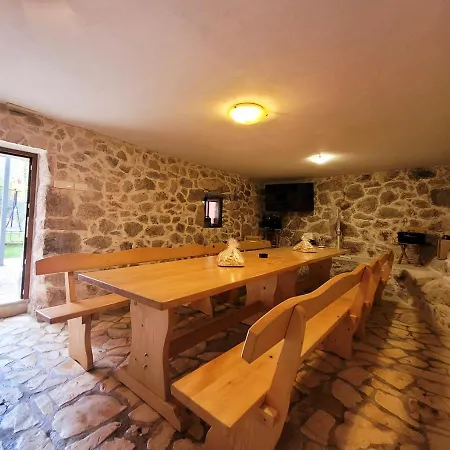 فيلة Poquito, Heated Pool - Zagvozd, Makarska Region *